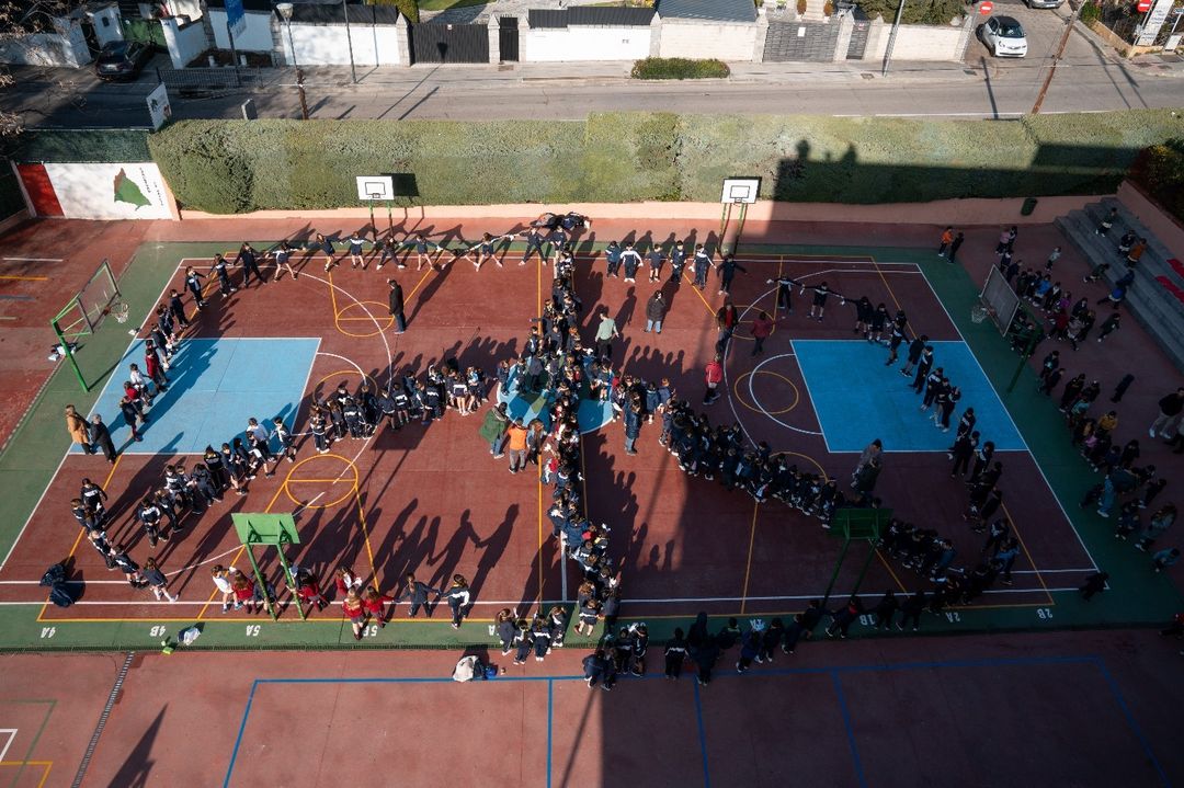 Celebrando el Día de la Paz en el Colegio Los Robles
