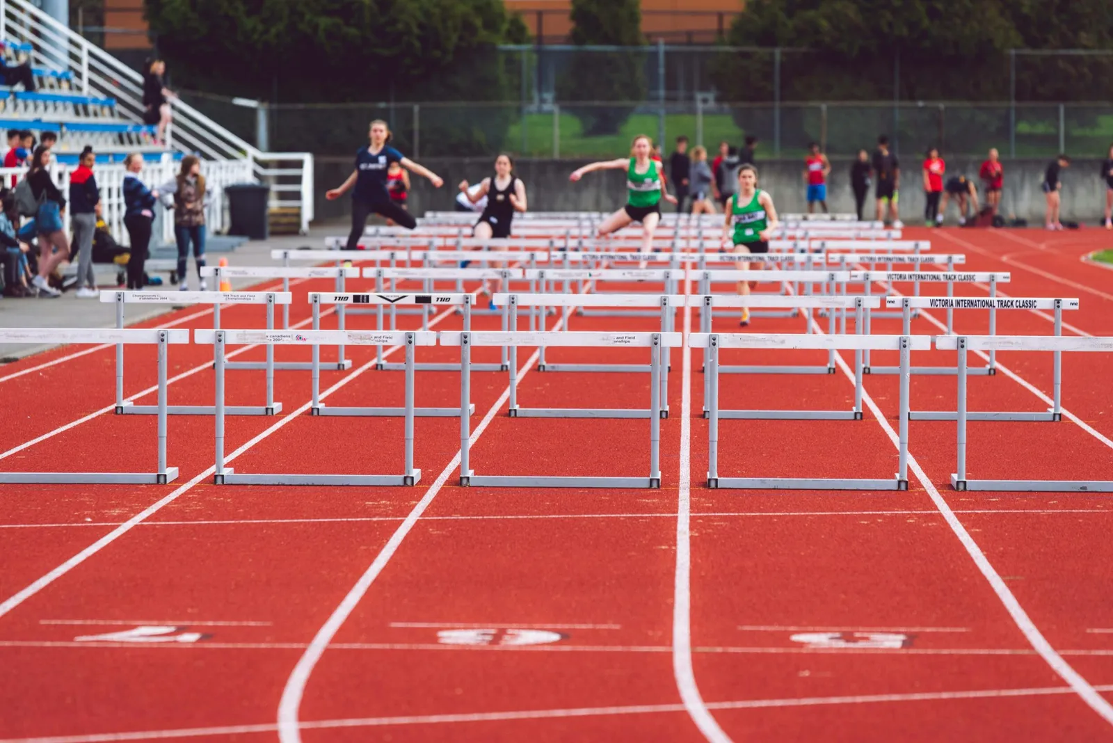 Nuestros alumnos de 5º y 6º de Primaria en «jugando a atletismo»